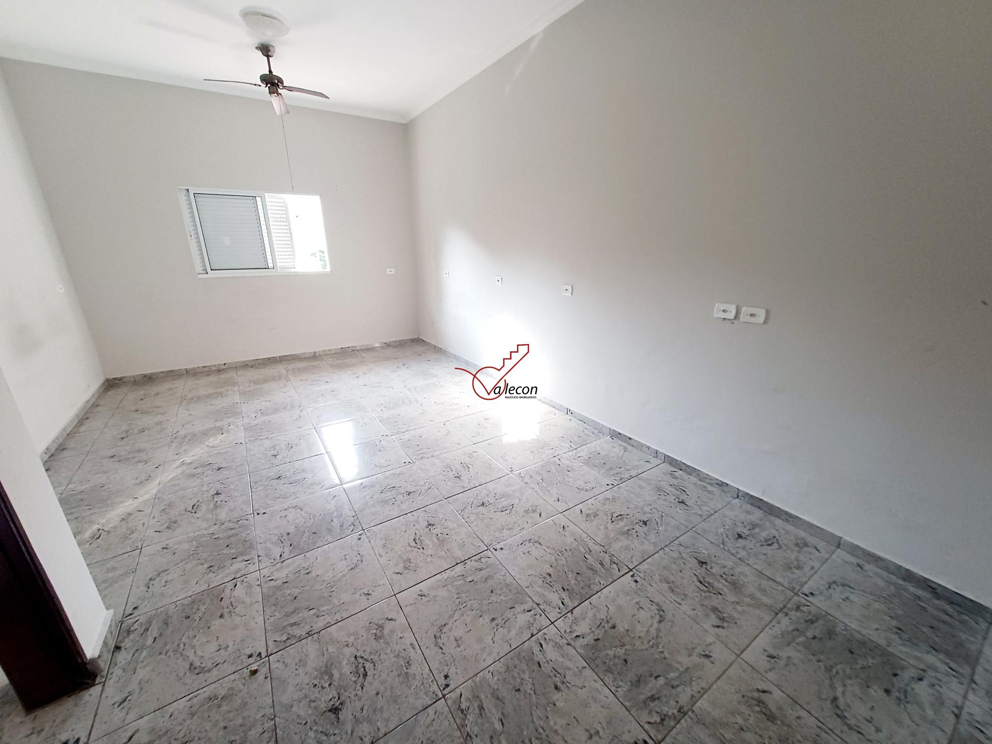 Chácara à venda e aluguel com 2 quartos, 150m² - Foto 9