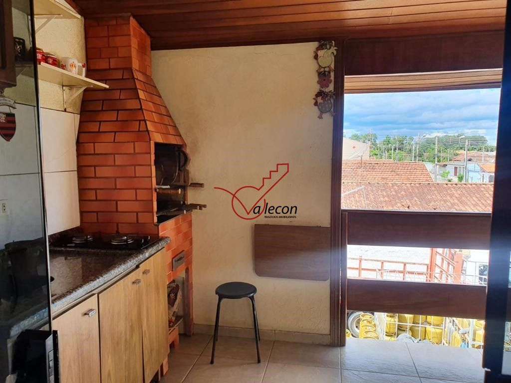 Casa à venda com 3 quartos, 237m² - Foto 3
