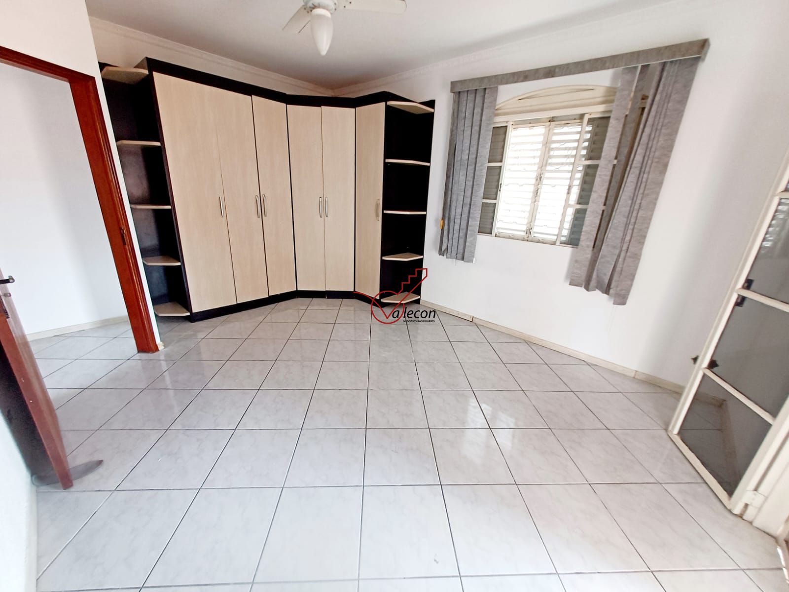 Sobrado à venda com 4 quartos, 325m² - Foto 23