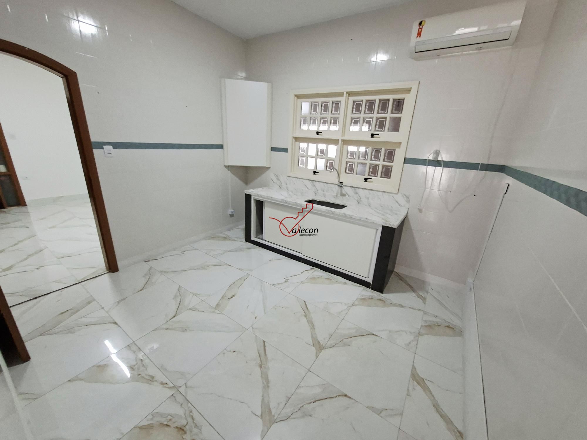 Casa à venda e aluguel com 4 quartos, 170m² - Foto 6