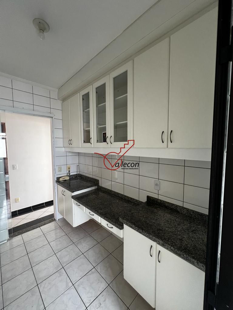 Apartamento para alugar com 3 quartos, 85m² - Foto 4