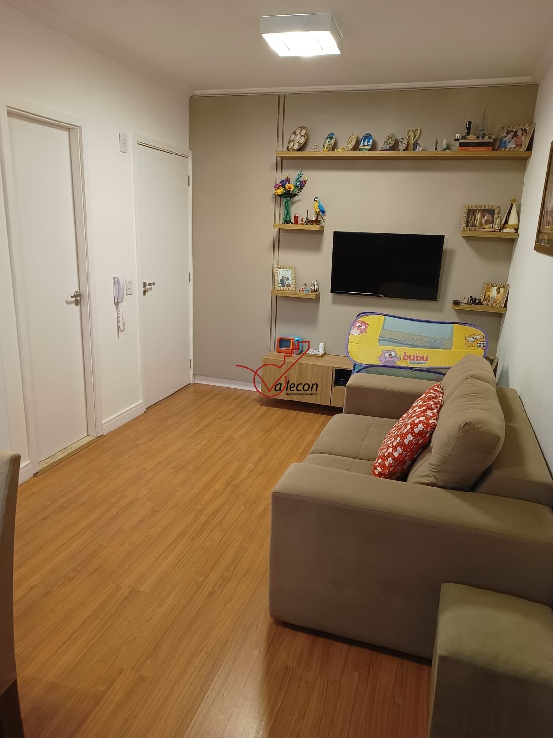 Apartamento à venda com 3 quartos, 76m² - Foto 1