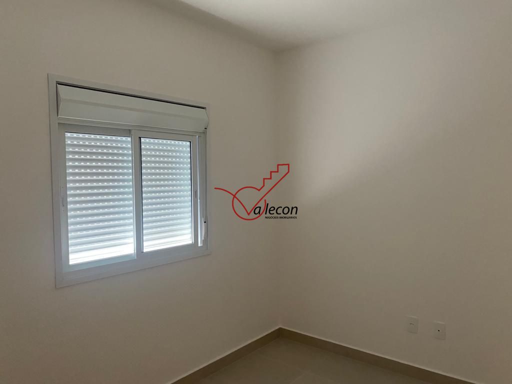 Apartamento para alugar com 2 quartos, 65m² - Foto 13