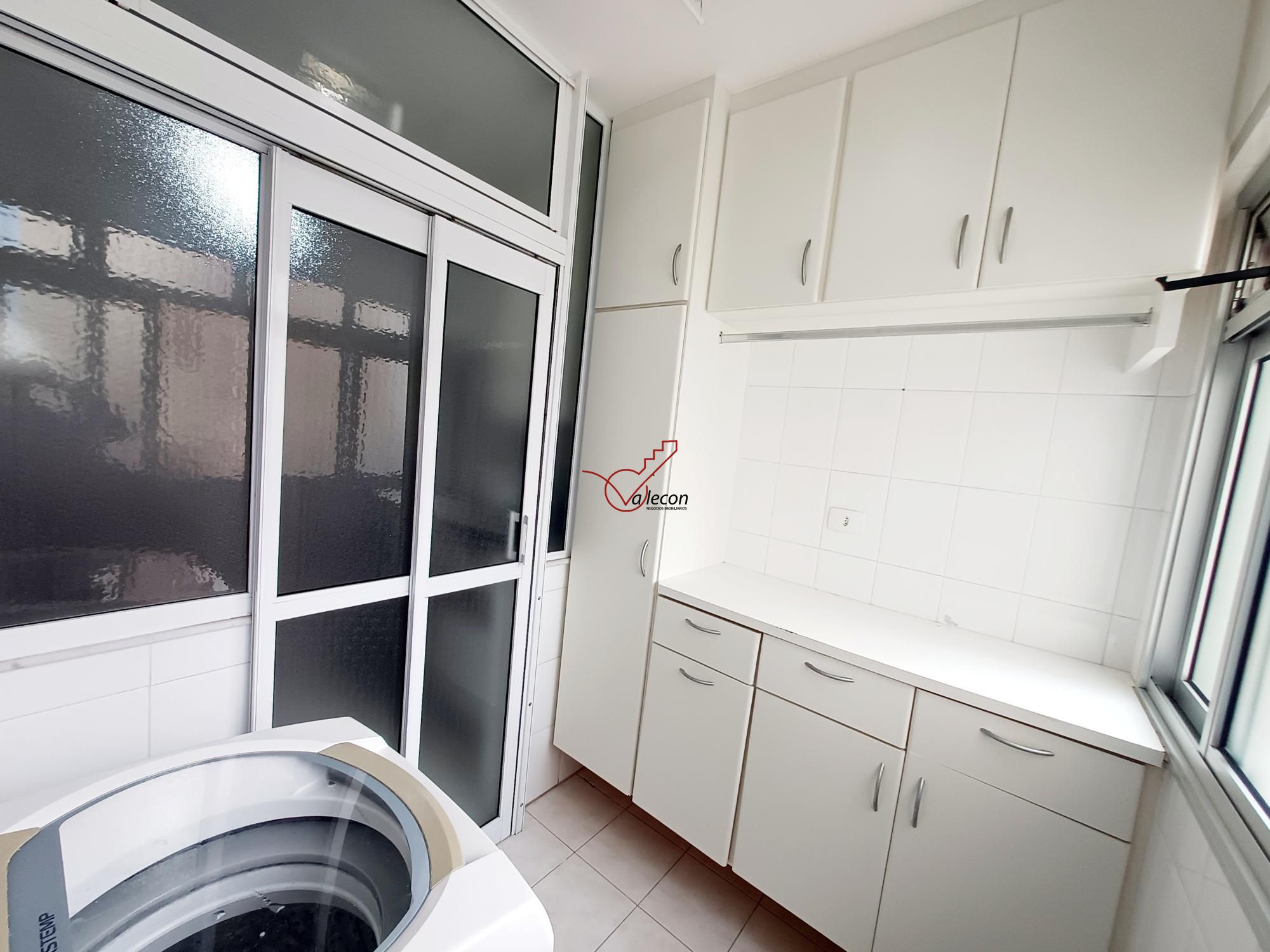 Apartamento para alugar com 3 quartos, 87m² - Foto 11