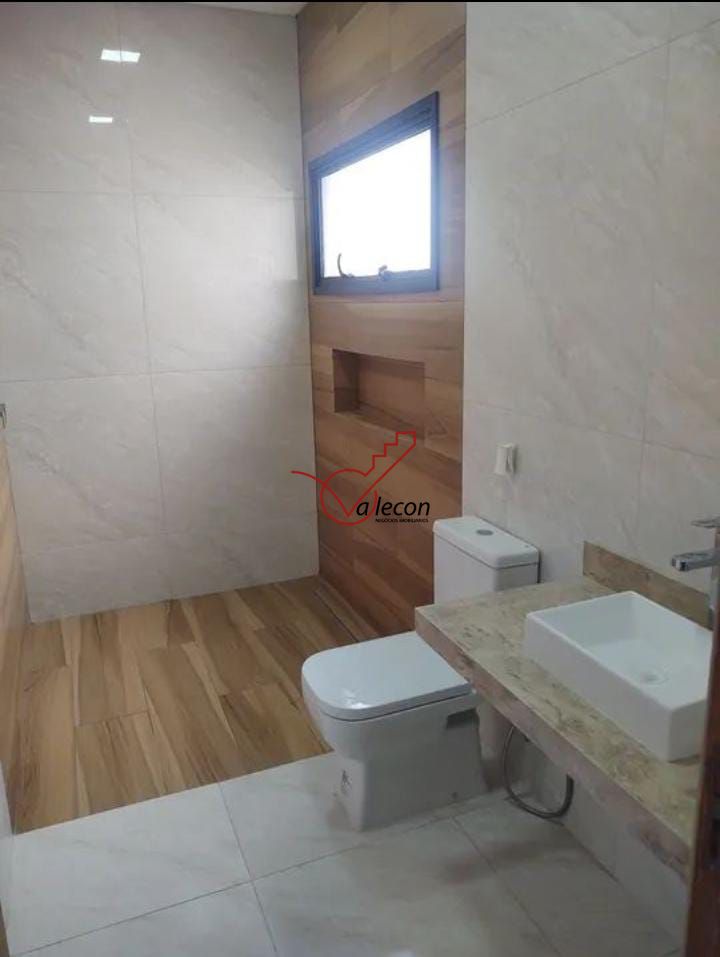 Sobrado à venda com 3 quartos, 266m² - Foto 2