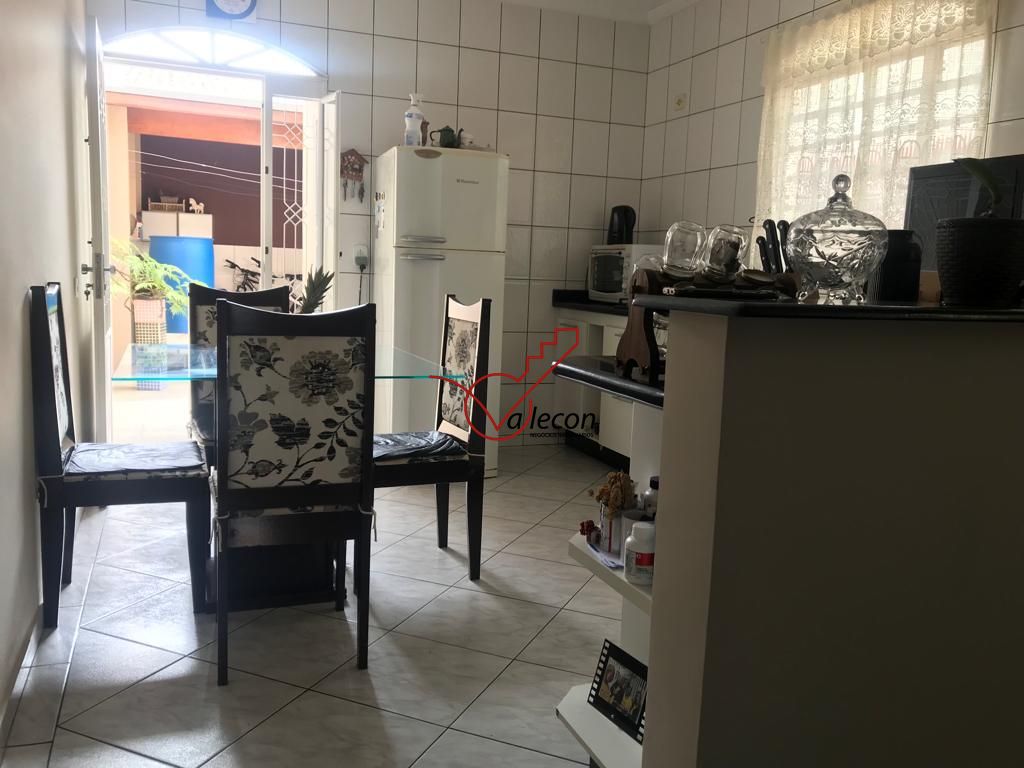 Sobrado à venda com 3 quartos, 188m² - Foto 11