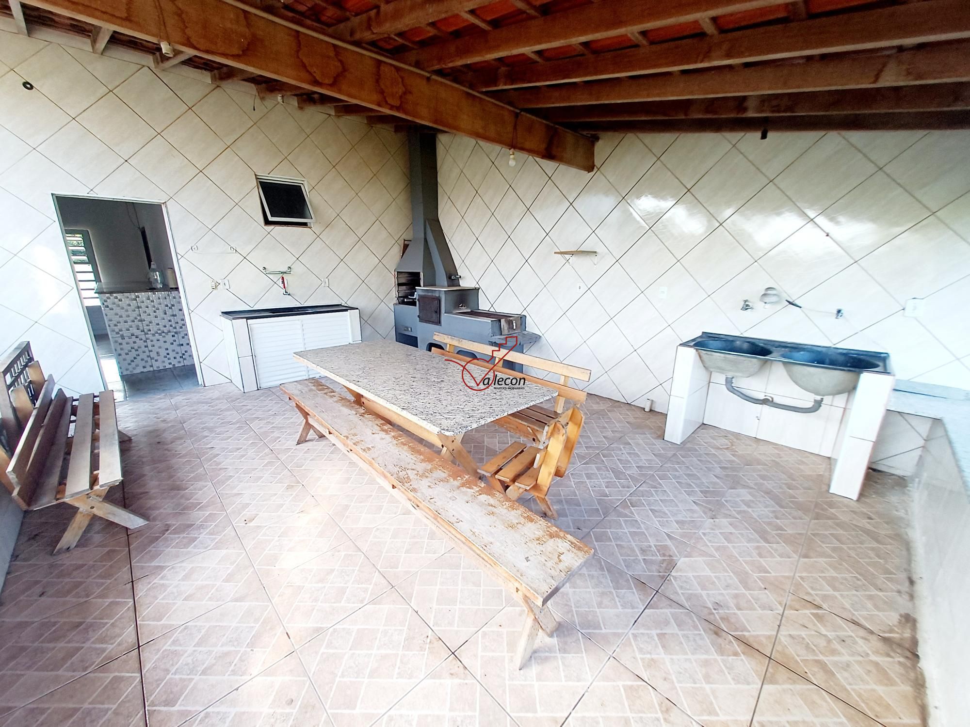 Chácara à venda e aluguel com 2 quartos, 150m² - Foto 15
