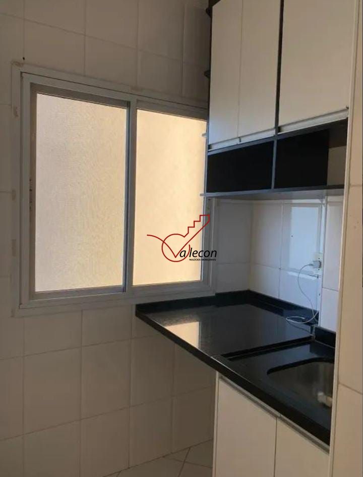 Apartamento à venda com 3 quartos, 78m² - Foto 2