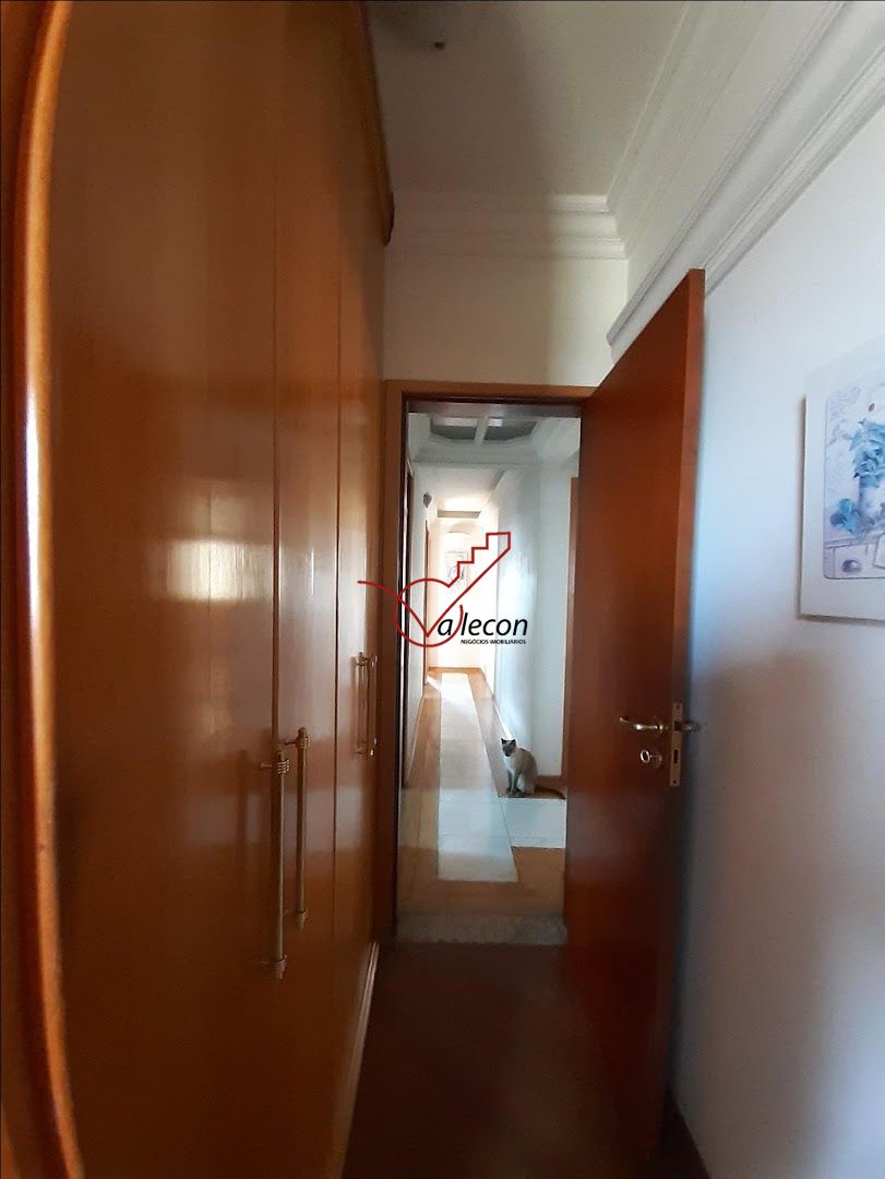 Apartamento à venda com 3 quartos, 135m² - Foto 8