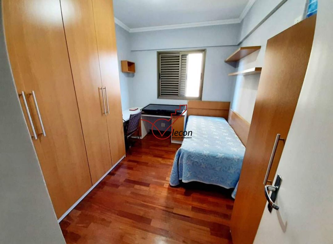 Apartamento à venda com 3 quartos, 75m² - Foto 4