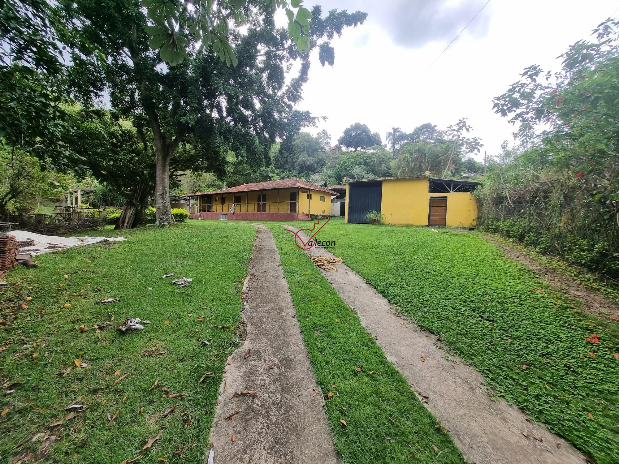 Sítio, 3 quartos, 2500 m² - Foto 2