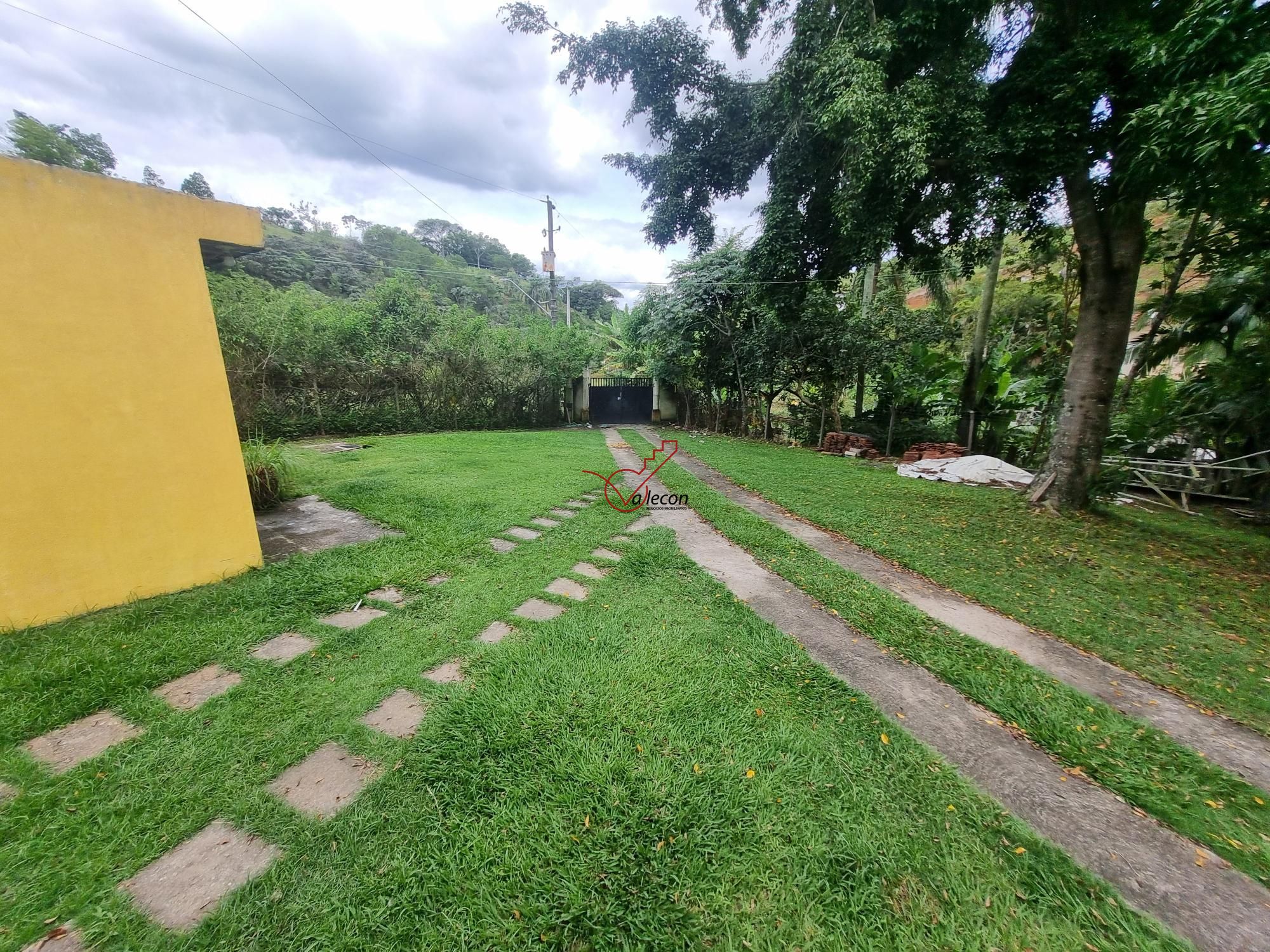 Sítio, 3 quartos, 2500 m² - Foto 23