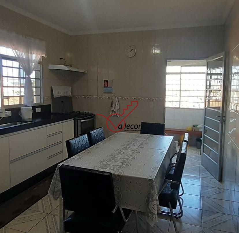 Casa, 3 quartos, 161 m² - Foto 4