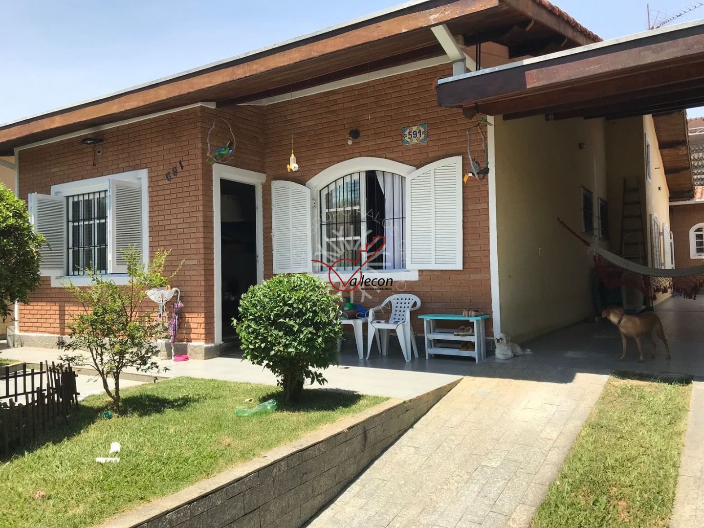 Casa à venda com 3 quartos, 151m² - Foto 2