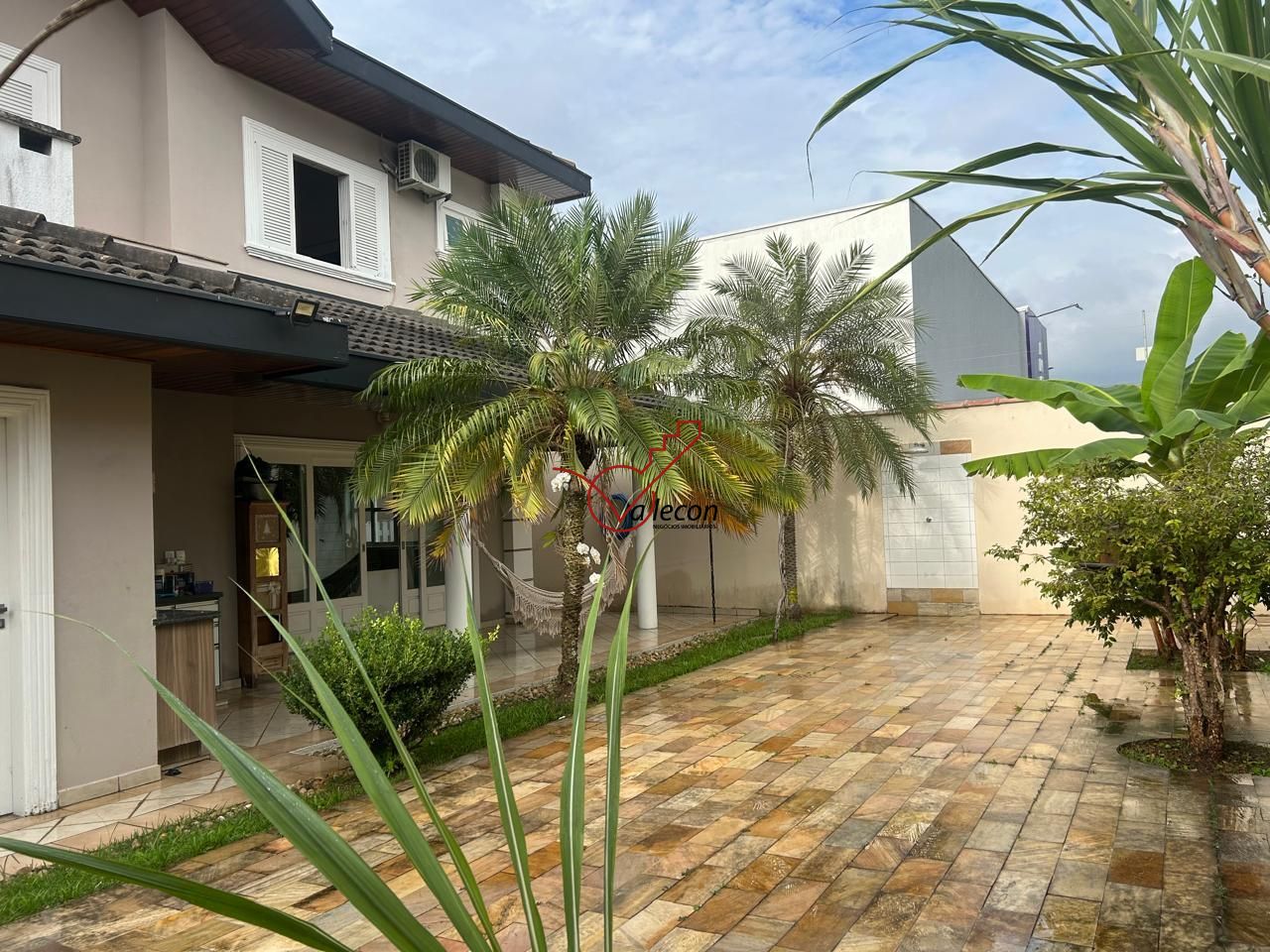 Casa, 5 quartos, 242 m² - Foto 2