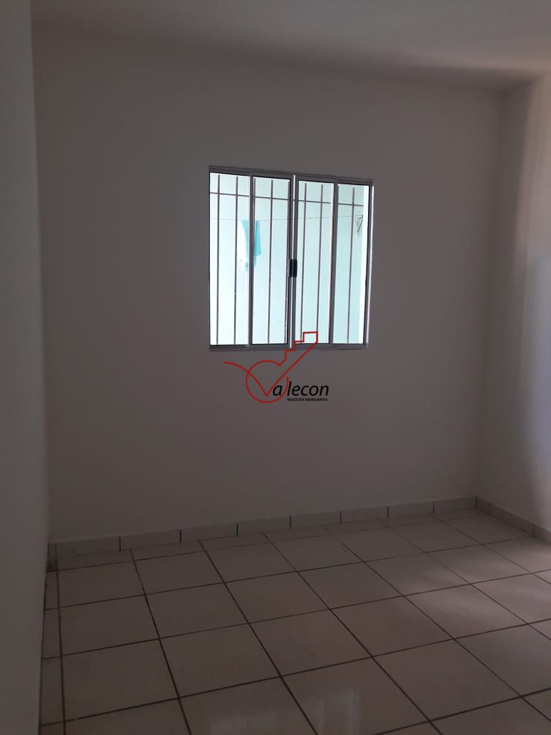 Casa à venda com 3 quartos, 150m² - Foto 1