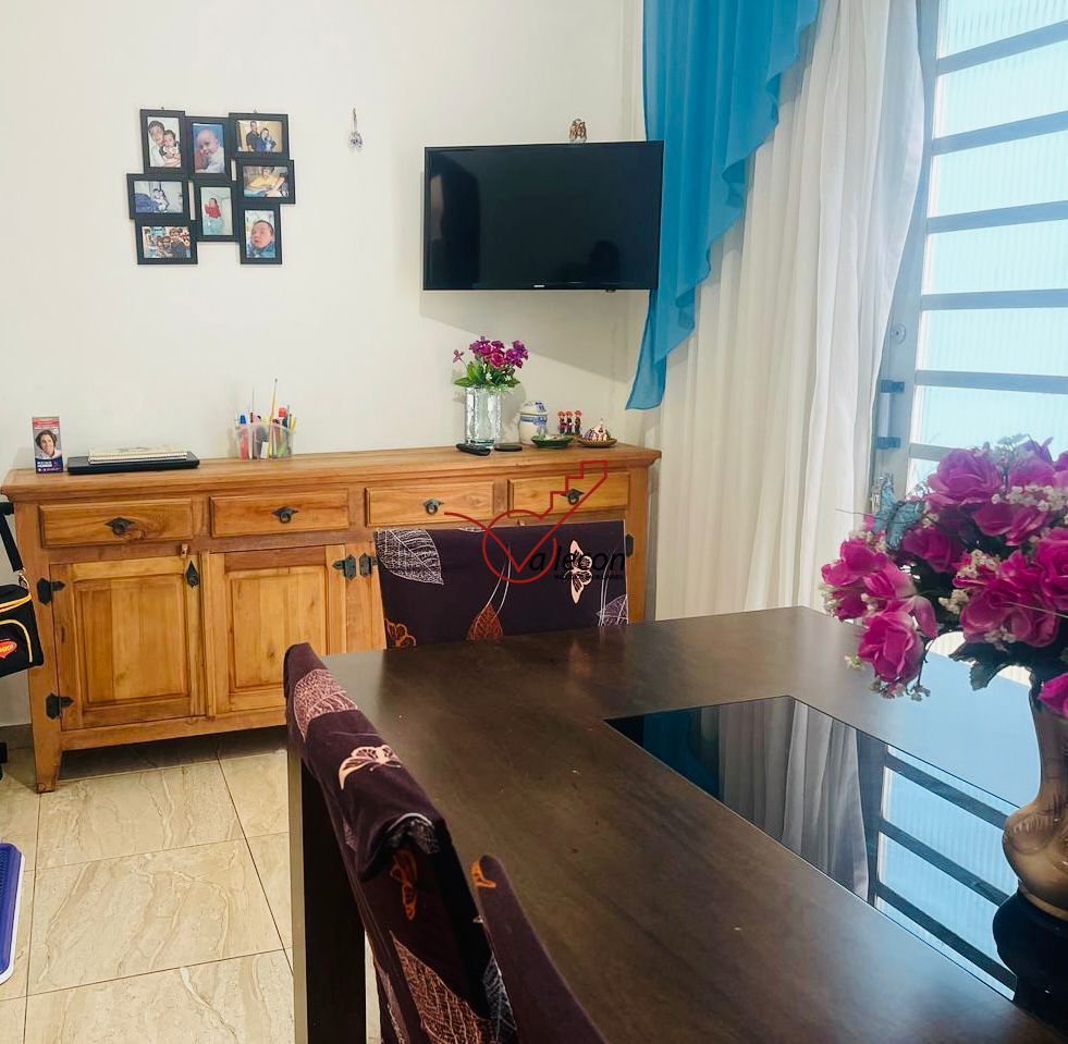 Casa, 3 quartos, 250 m² - Foto 1