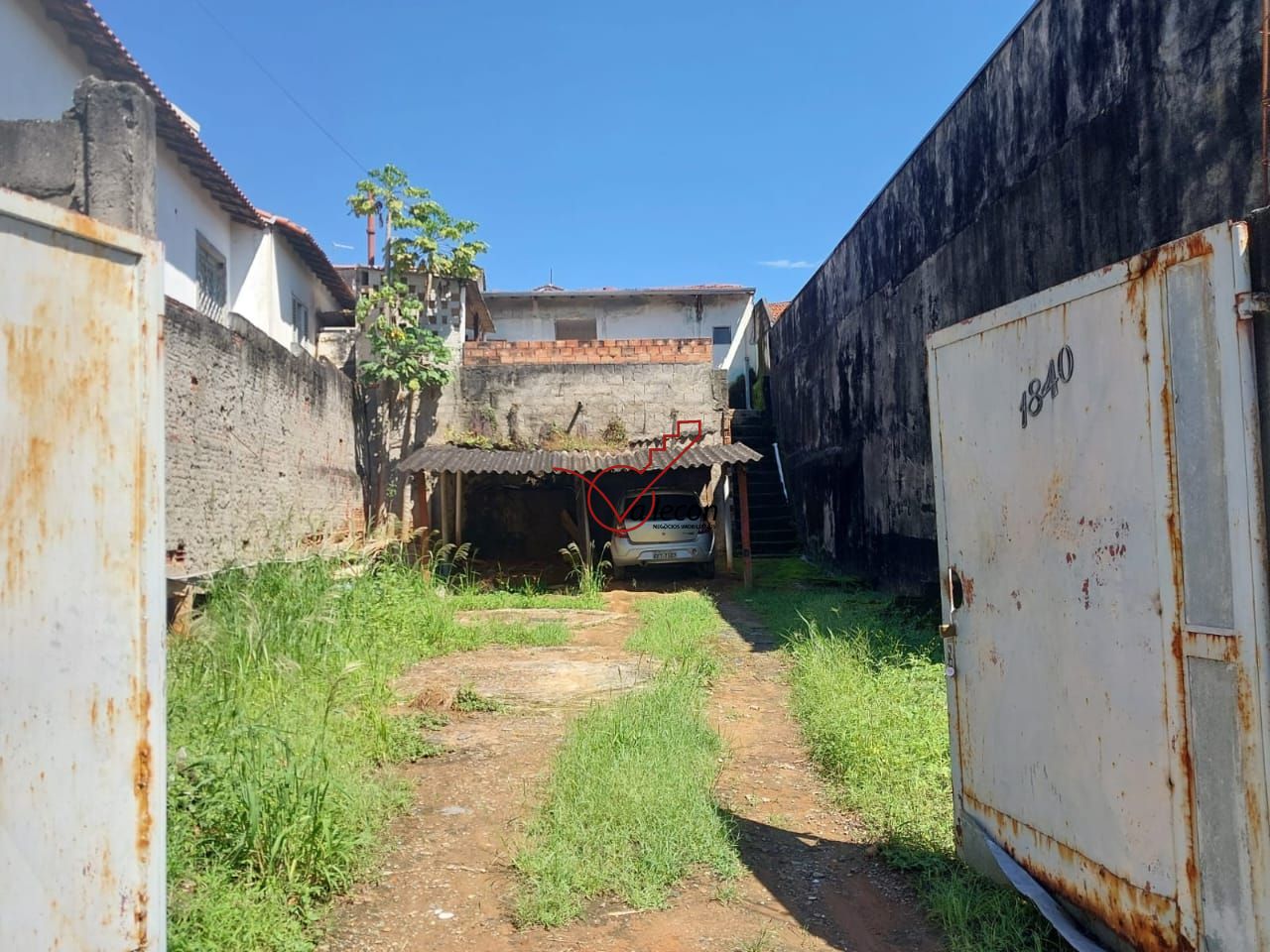 Terreno Comercial e Residencial de 250m² localizado no Jardim Satélite