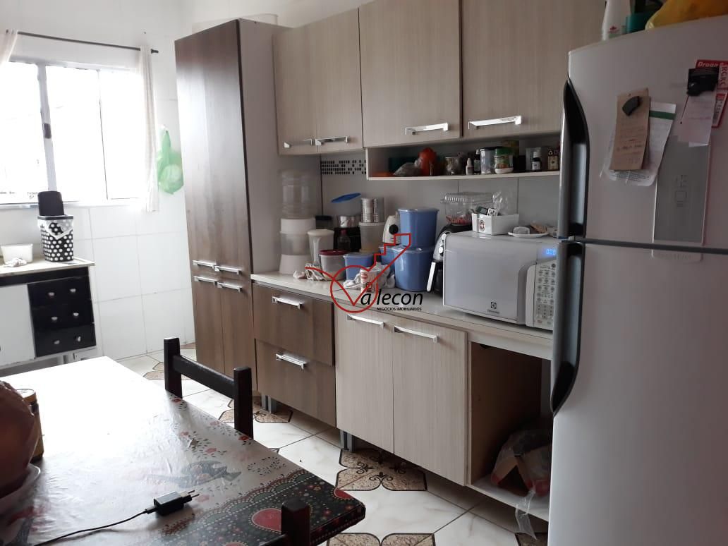 Sobrado à venda com 5 quartos, 120m² - Foto 2