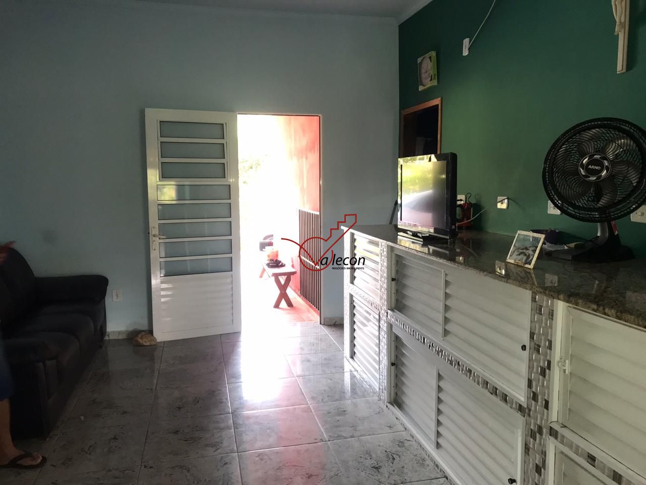 Chácara à venda e aluguel com 2 quartos, 150m² - Foto 14