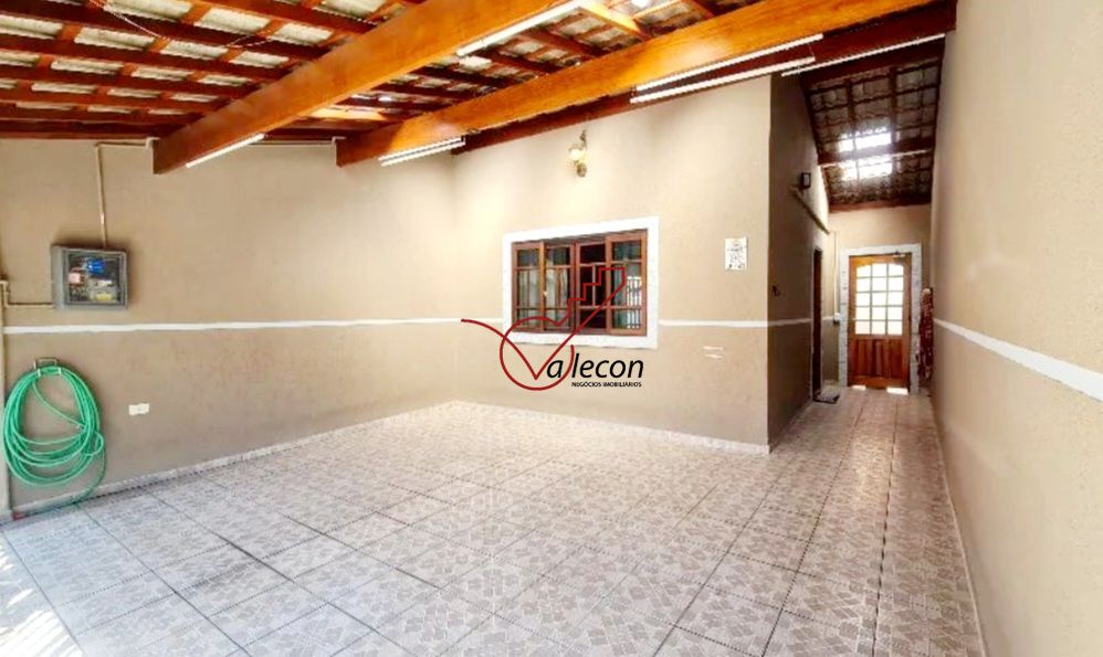 Casa á Venda com 3 dormitórios sendo 1 suíte no Bosque dos Ipês em São José dos
