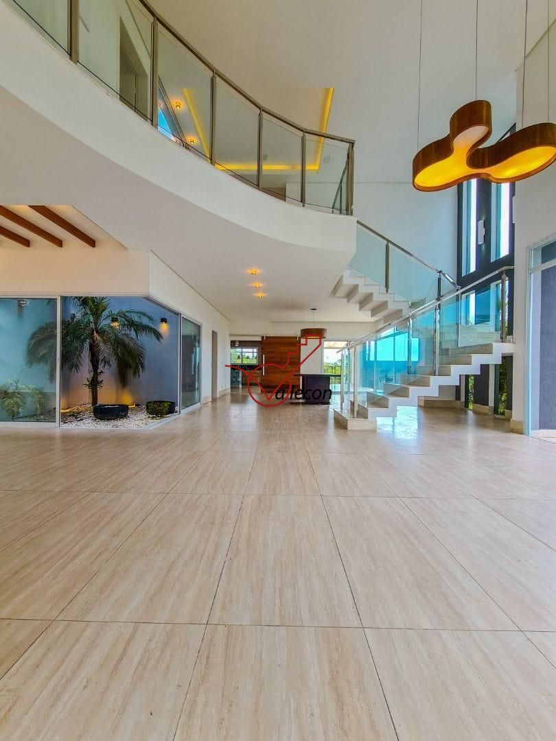 Casa de Condomínio à venda com 4 quartos, 650m² - Foto 1