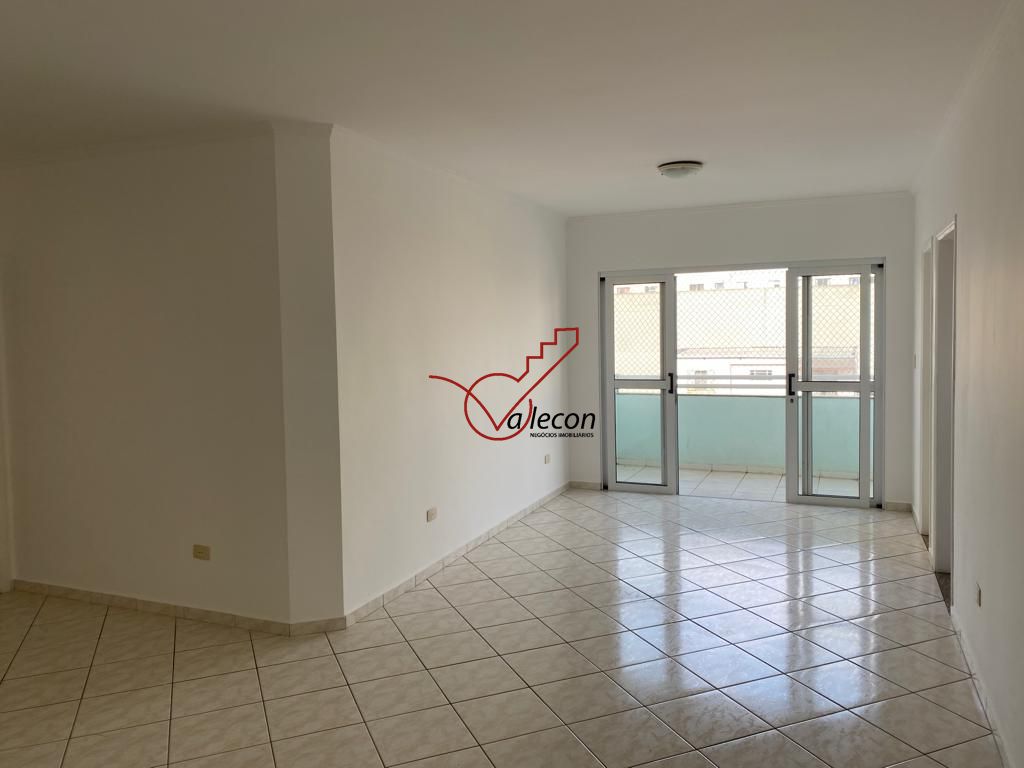 Apartamento à venda com 3 quartos, 118m² - Foto 3