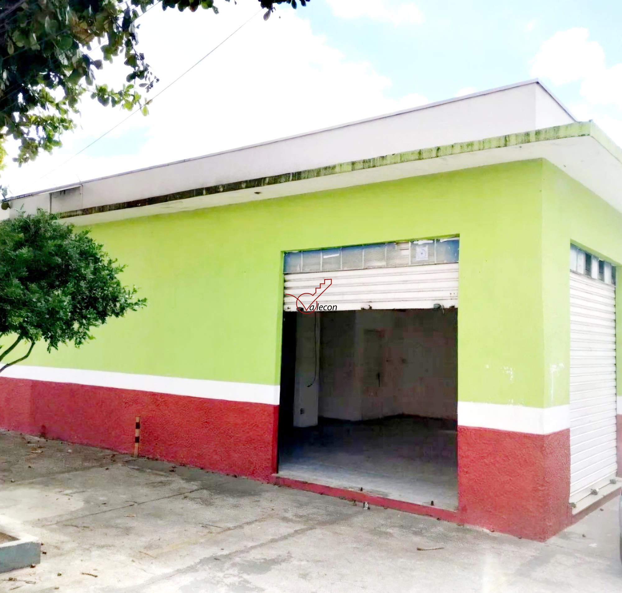 Ponto comercial - 85m2 - Locação - Jardim da Granja em São José dos Campos.
