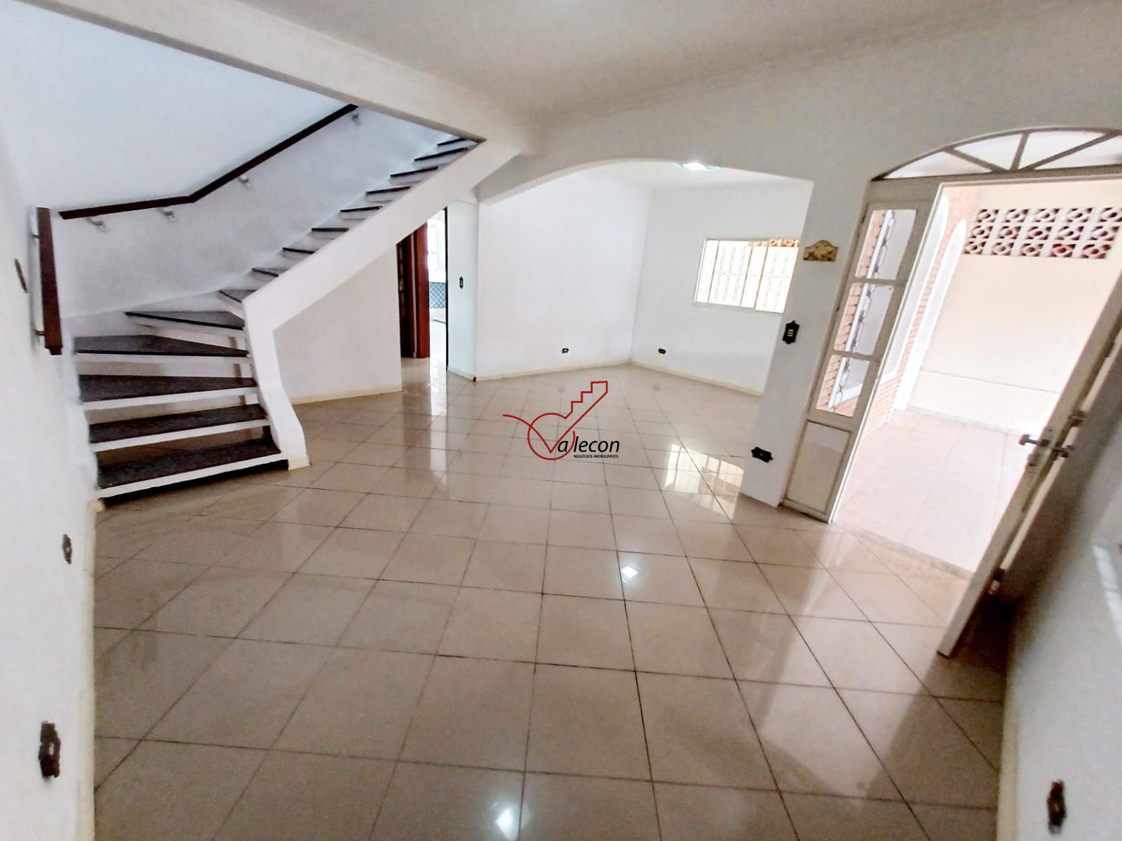 Sobrado à venda com 4 quartos, 325m² - Foto 12