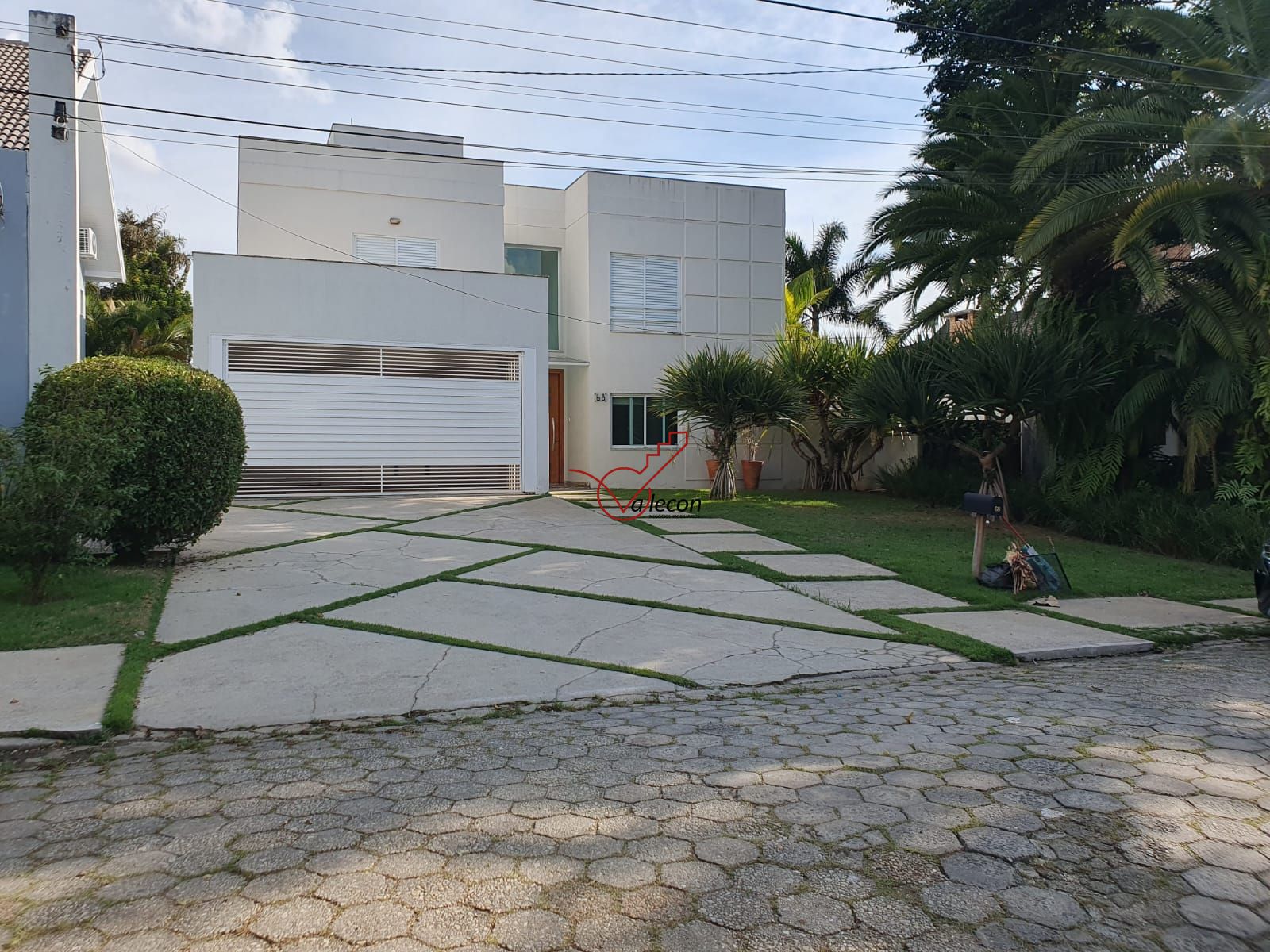 Sobrado à venda e aluguel com 4 quartos, 480m² - Foto 2