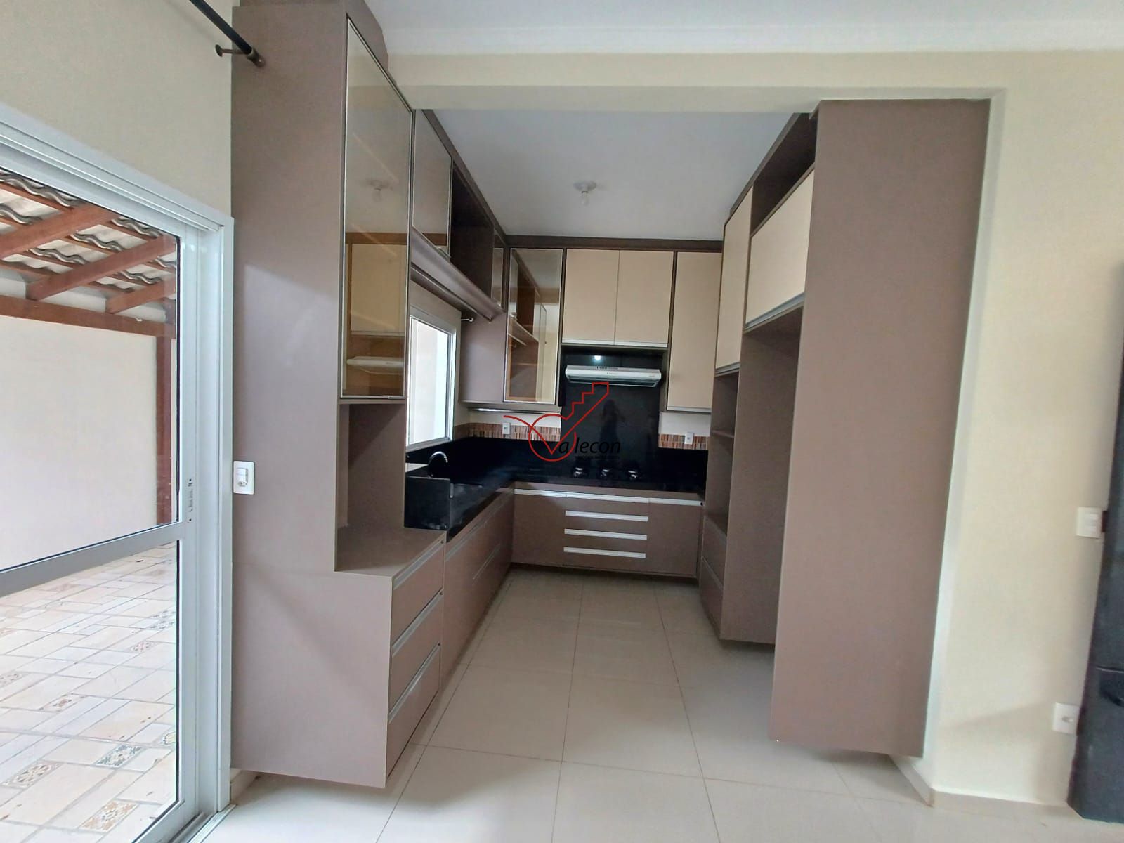 Sobrado à venda com 3 quartos, 144m² - Foto 2