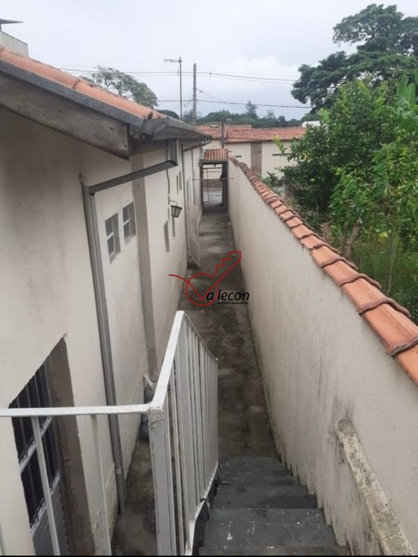 Casa à venda com 5 quartos, 217m² - Foto 13