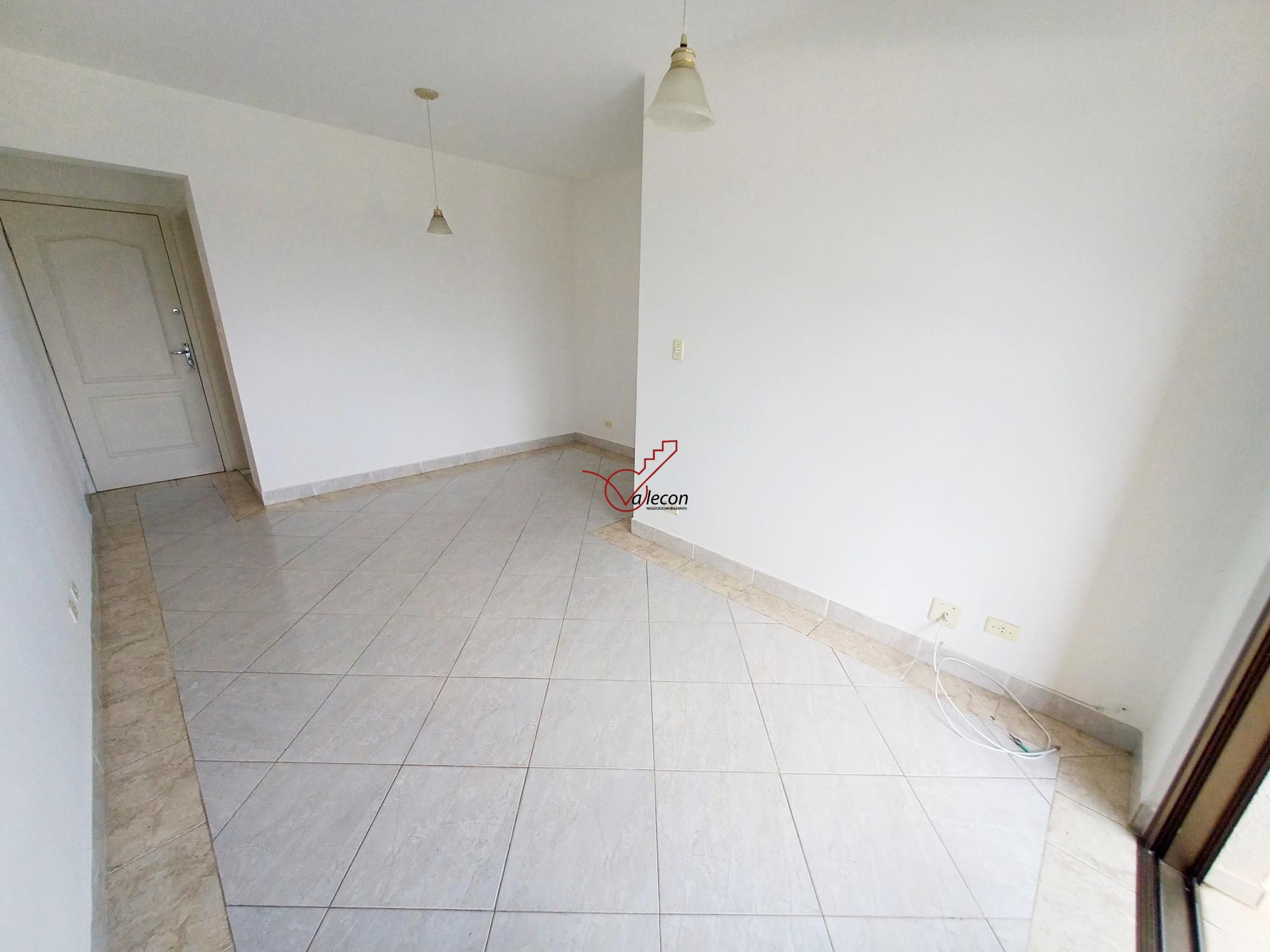 Apartamento para alugar com 2 quartos, 65m² - Foto 7