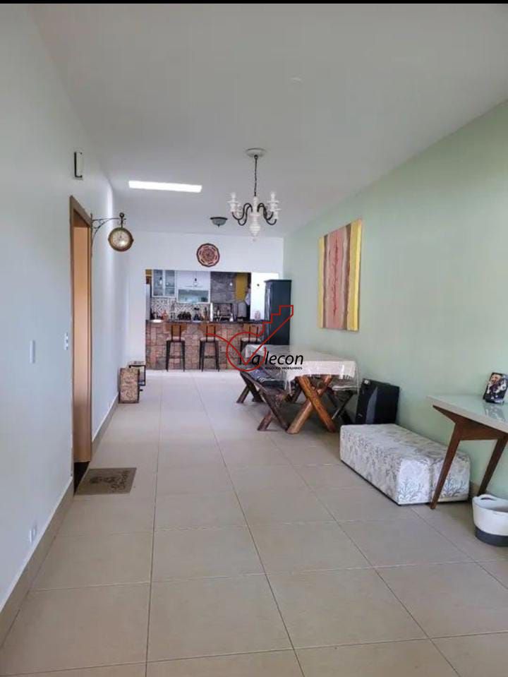 Casa à venda com 3 quartos, 200m² - Foto 3