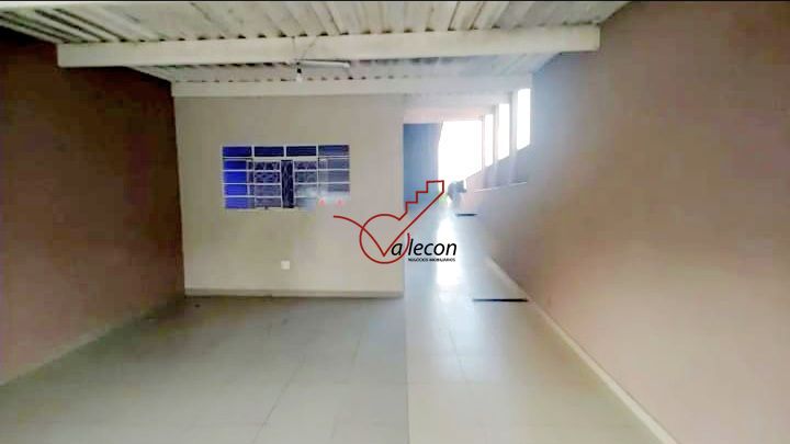 Sobrado à venda com 3 quartos, 130m² - Foto 1