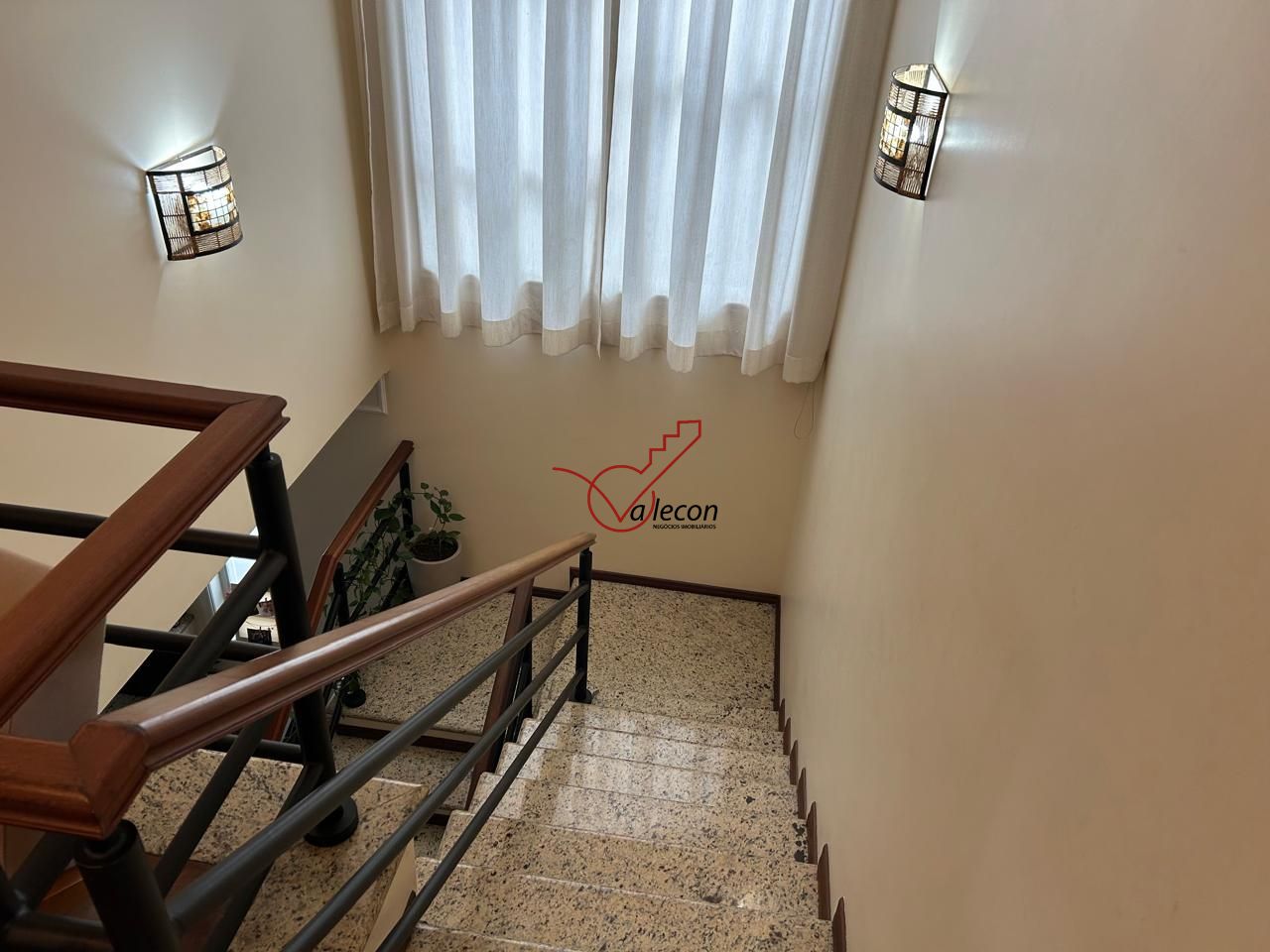 Casa, 5 quartos, 242 m² - Foto 10