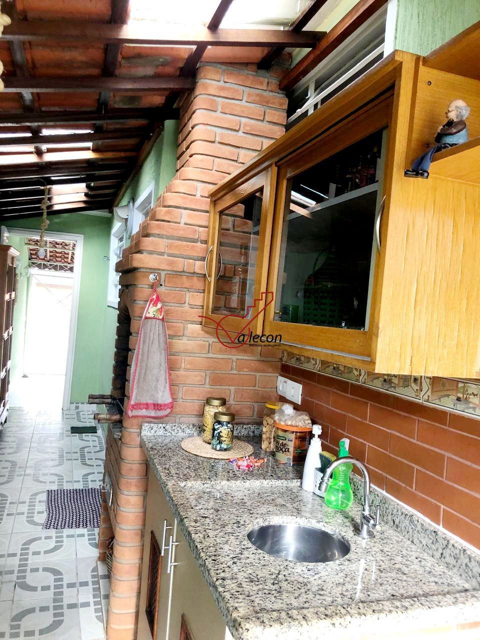 Casa à venda com 3 quartos, 106m² - Foto 17