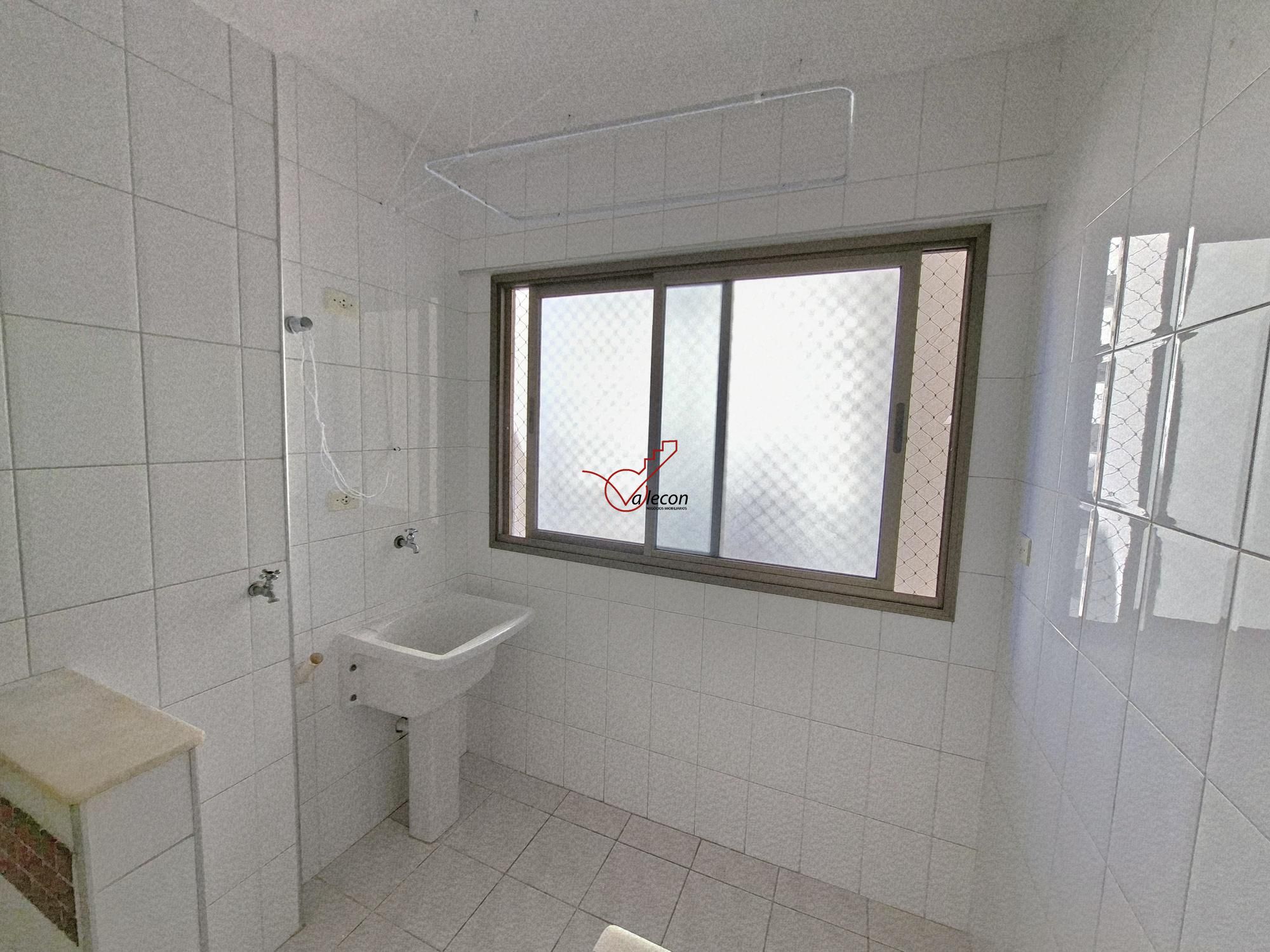 Apartamento para alugar com 3 quartos, 75m² - Foto 3