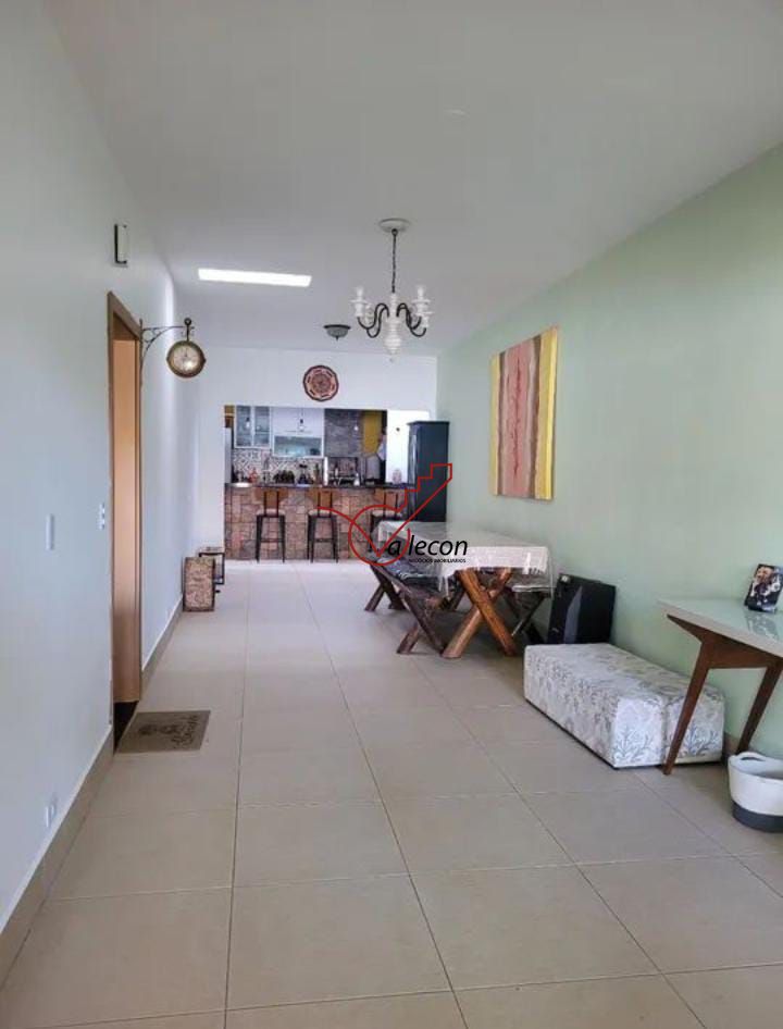 Casa à venda com 3 quartos, 200m² - Foto 11