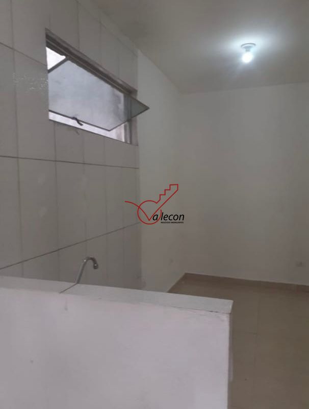 Casa à venda com 5 quartos, 217m² - Foto 7