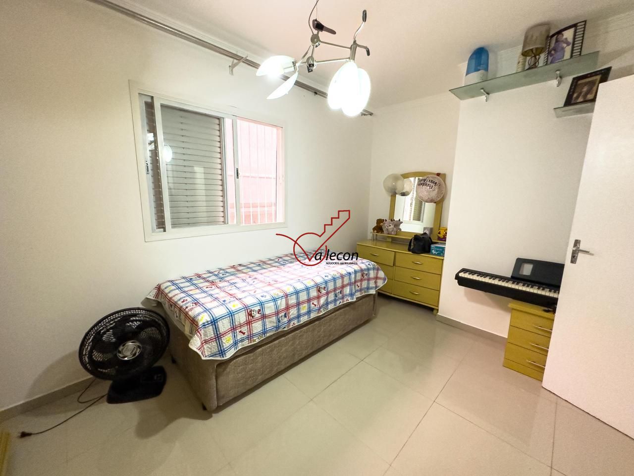 Casa à venda com 3 quartos, 194m² - Foto 15