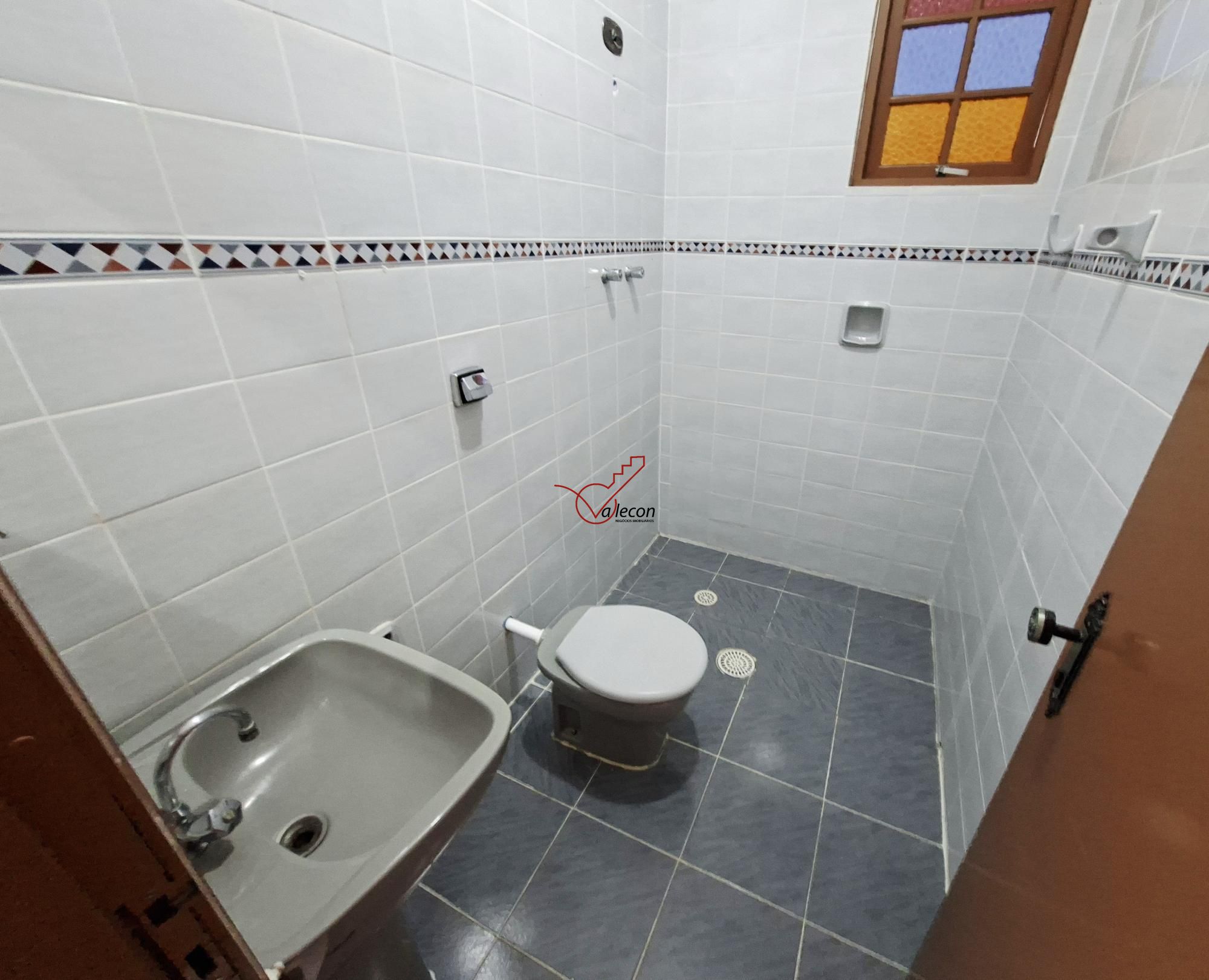 Casa à venda e aluguel com 4 quartos, 170m² - Foto 8