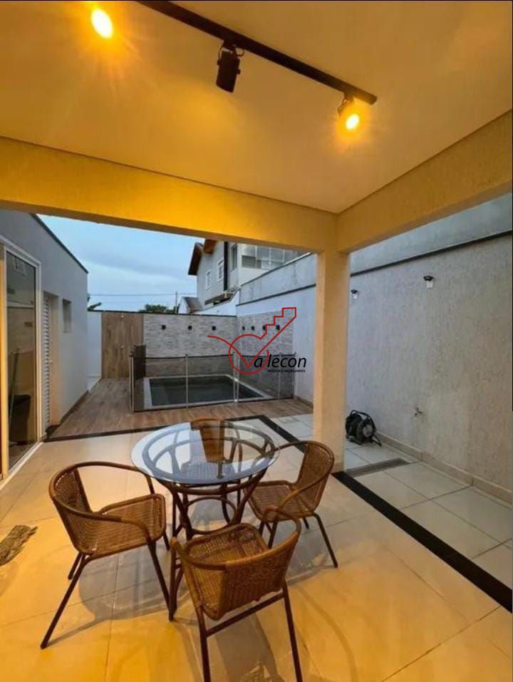 Casa à venda com 3 quartos, 160m² - Foto 2