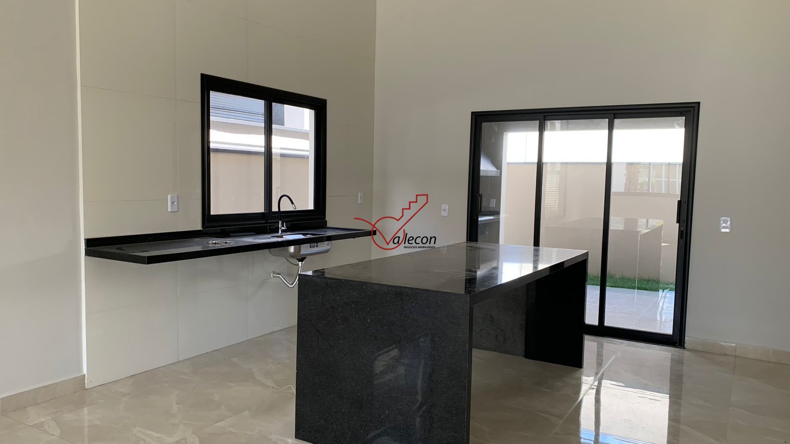 Casa à venda com 3 quartos, 160m² - Foto 18