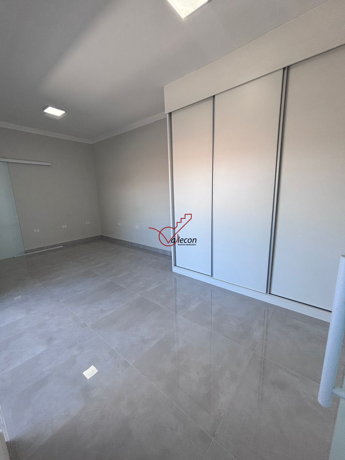 Sobrado à venda e aluguel com 4 quartos, 225m² - Foto 19