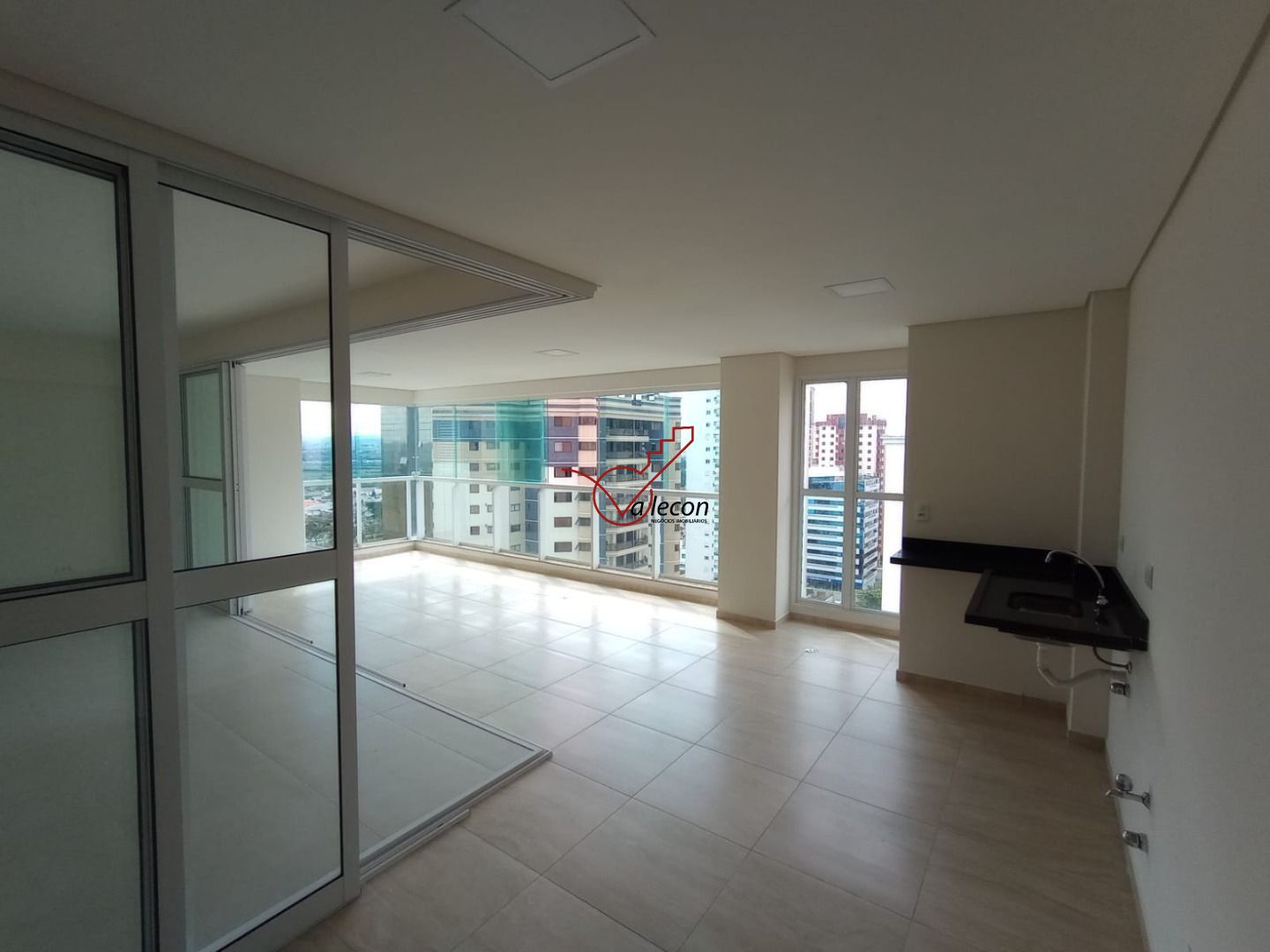 Apartamento à venda e aluguel com 3 quartos, 160m² - Foto 20