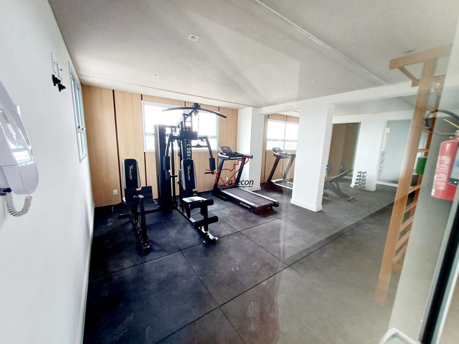 Apartamento para alugar com 2 quartos, 68m² - Foto 23