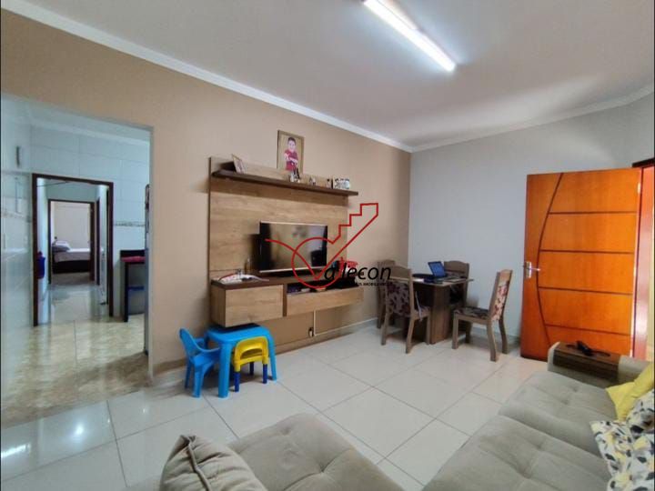 Casa à venda com 2 quartos, 163m² - Foto 1