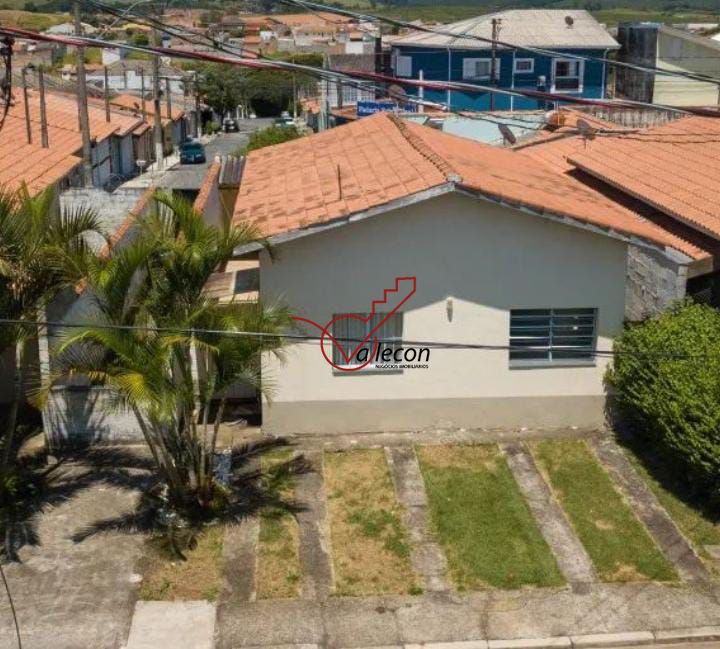 Casa à venda com 3 quartos, 173m² - Foto 1