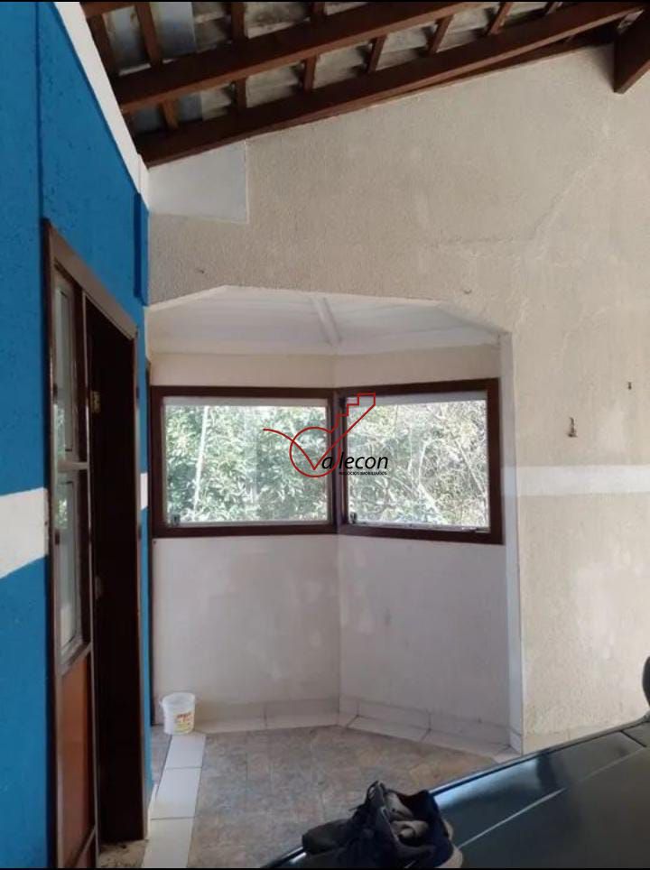 Casa à venda com 3 quartos, 194m² - Foto 4